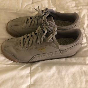 Mens Puma Roma size 10.5